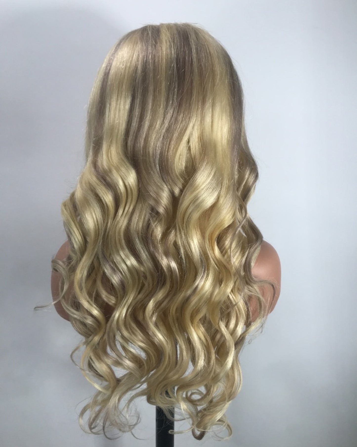 Blonde 613 Highlighted Body Wave Lace Frontal Wig