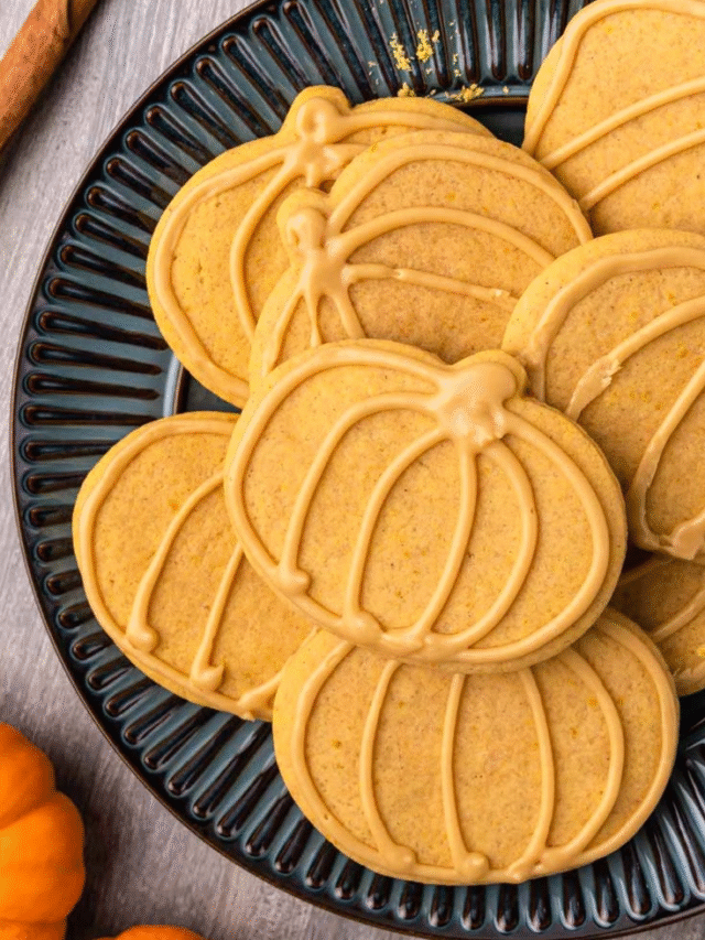 Pumpkin Sugar Cookies