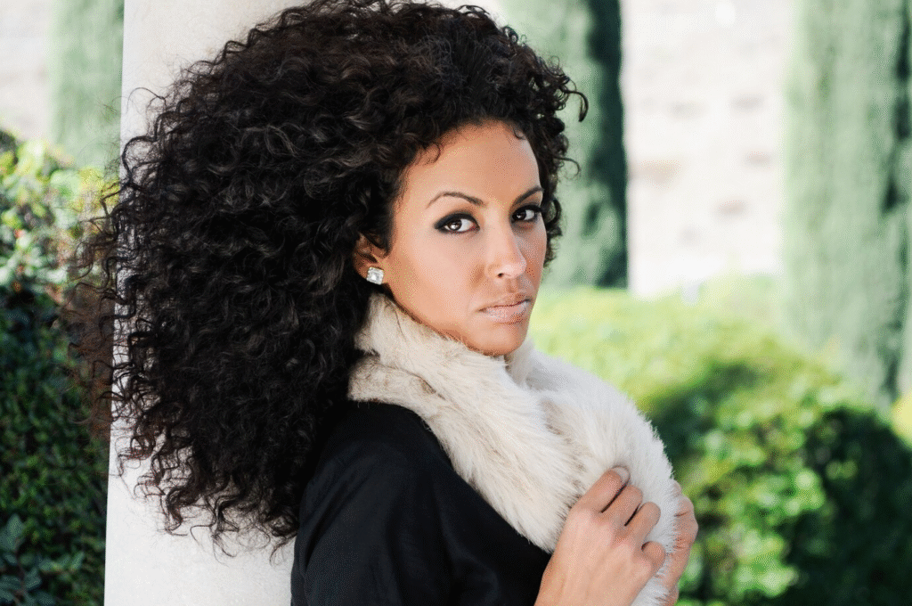 The Best Water Wave Lace Frontal Wigs for a Natural Look in 2025